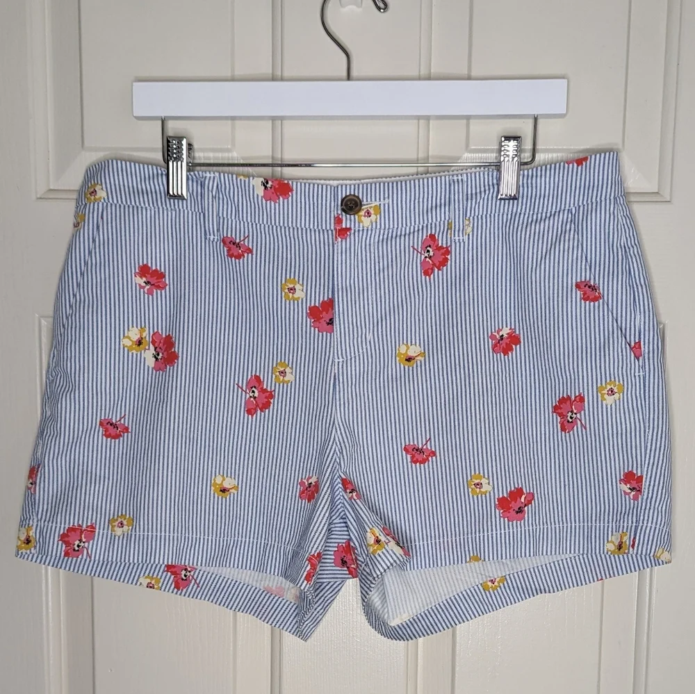 Old Navy Pinstripe‎ With Floral Shorts Blue/White/Red Women's 12